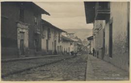 Tarjeta postal con una imagen de la ciudad de Cajamarca