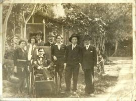 Miguel y Noemi con Mariátegui y otros amigos en el Bosque Matamula (III)